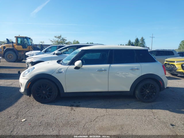 صورة 14 لـ 2018 MINI HARDTOP COOPER