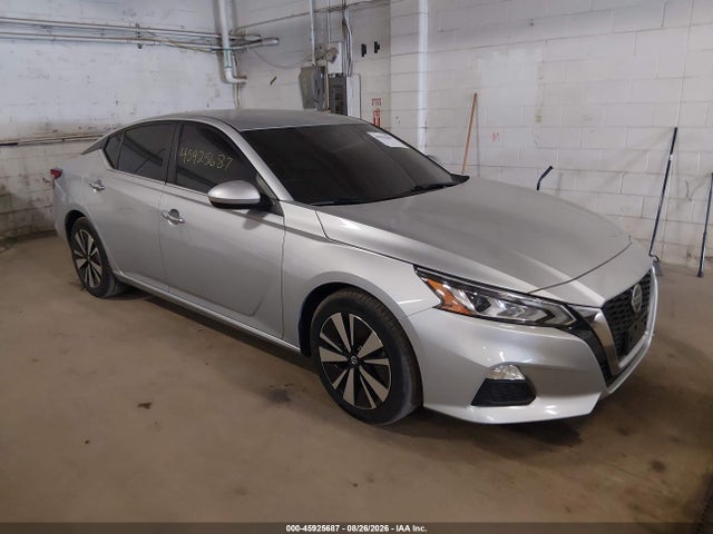 2021 NISSAN ALTIMA SV FWD