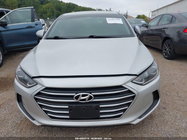 2017 HYUNDAI ELANTRA SE 12