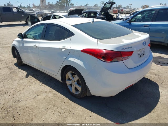 2013 Hyundai ELANTRA GLS — фото 3