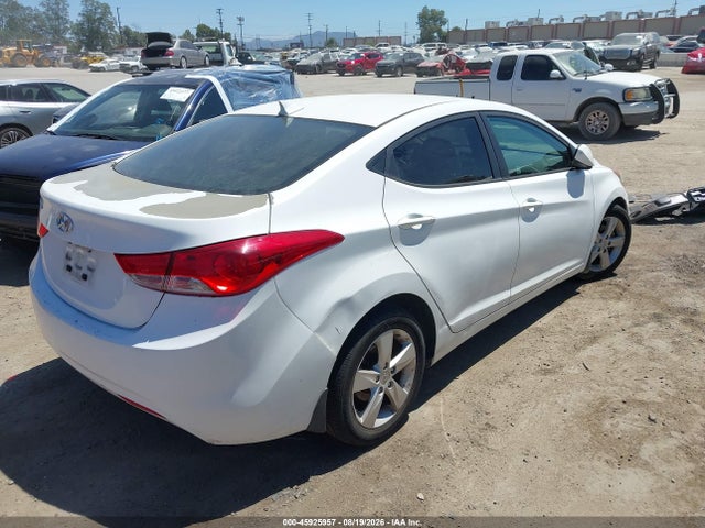 2013 Hyundai ELANTRA GLS — фото 4