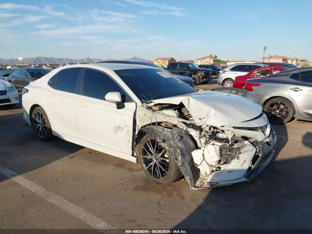 2022 TOYOTA CAMRY SE