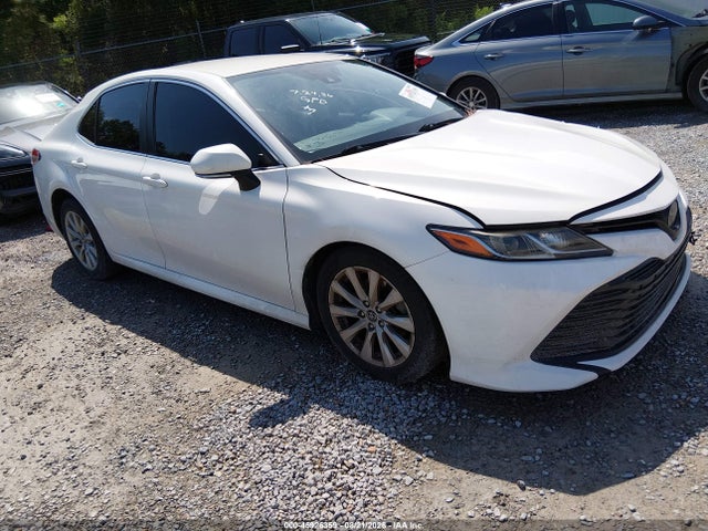 2018 TOYOTA CAMRY LE