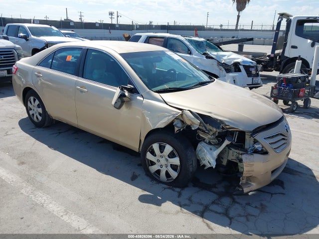 2011 TOYOTA CAMRY LE