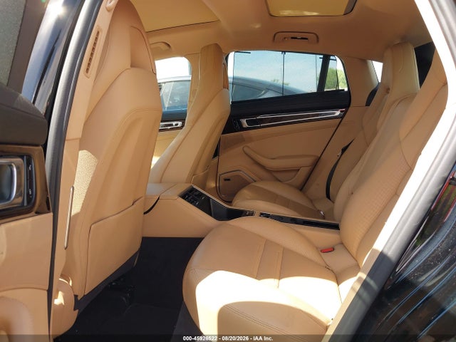 2017 PORSCHE PANAMERA 4 8
