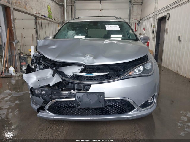 2018 CHRYSLER PACIFICA TOURING L 12