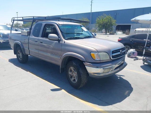 2001 TOYOTA TUNDRA LTD V8