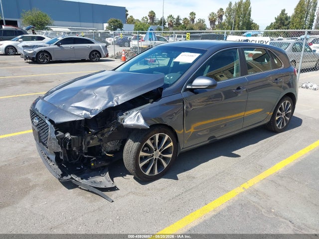 2018 Hyundai ELANTRA GT — фото 2