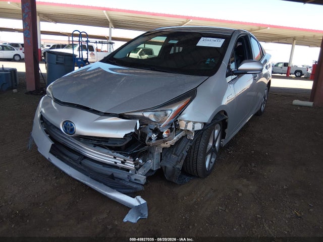 صورة 2 لـ 2016 Toyota PRIUS THREE TOURING