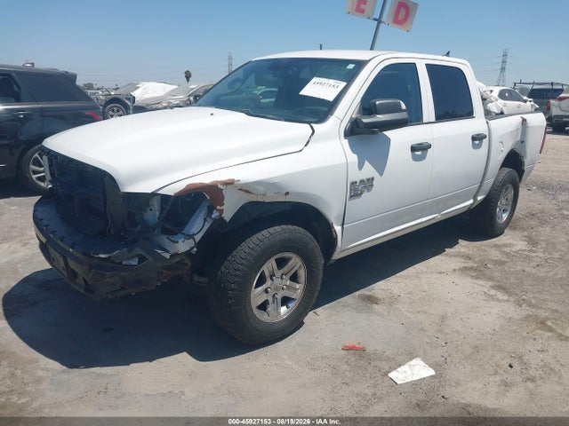 صورة 2 لـ 2022 RAM 1500 CLASSIC TRADESMAN 4X4 5'7 BOX