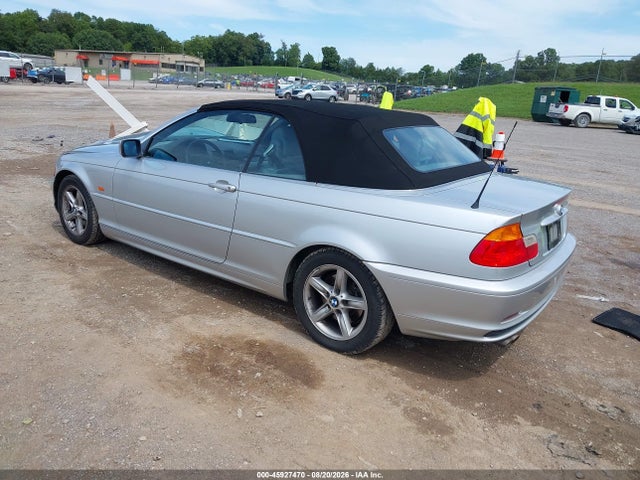 2002 BMW 325CI 照片 3