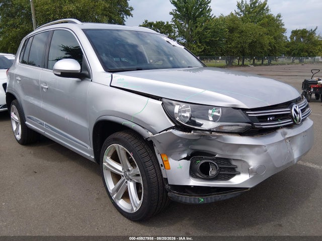 2016 VOLKSWAGEN TIGUAN R-LINE