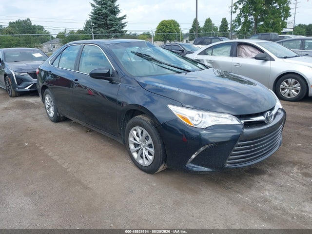 2015 TOYOTA CAMRY LE