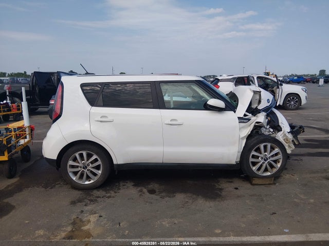 2019 KIA SOUL + 14