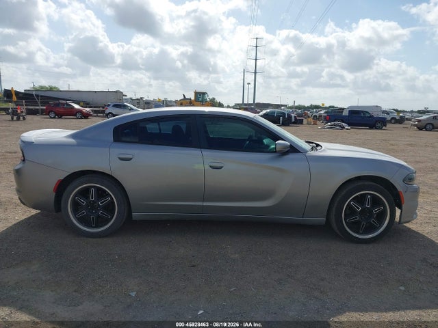 صورة 14 لـ 2016 Dodge CHARGER SXT