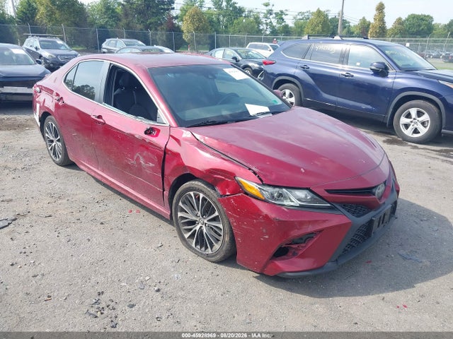 2018 TOYOTA CAMRY SE