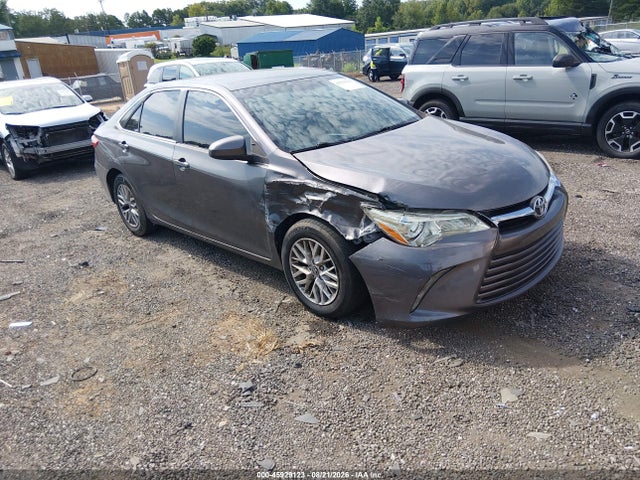 2016 TOYOTA CAMRY LE