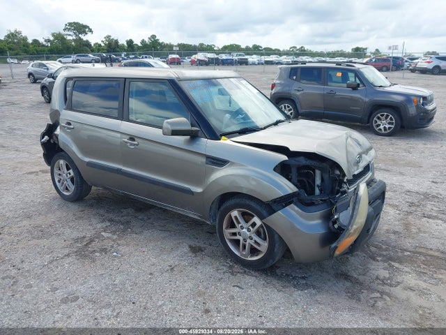 2011 KIA SOUL +