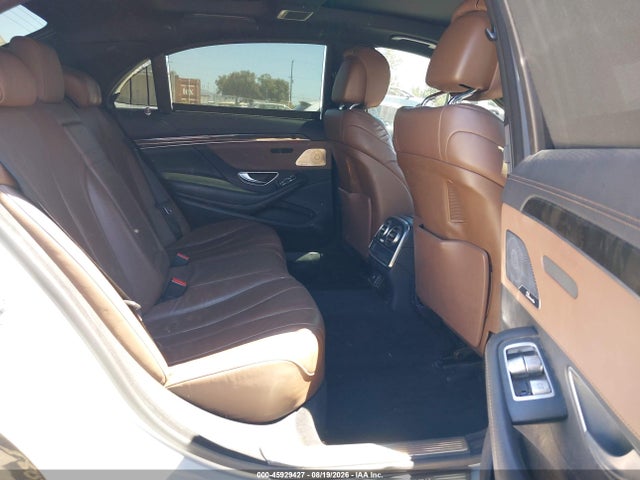 صورة 8 لـ 2014 Mercedes-BENZ S 550