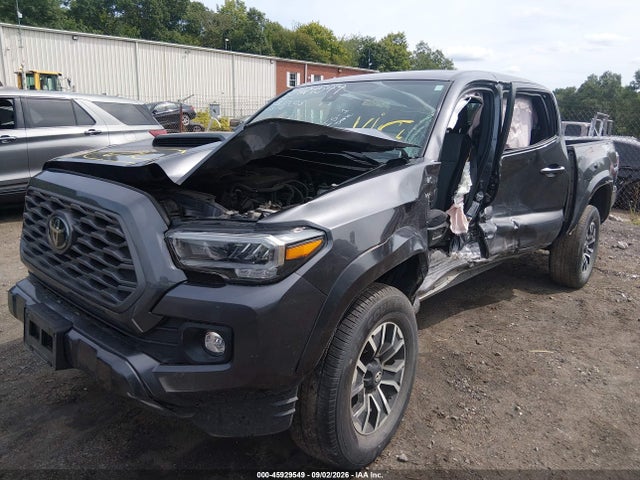 2023 TOYOTA TACOMA TRD SPORT 2
