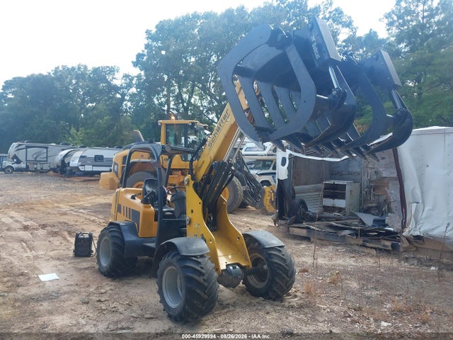 2022 SCHAFFER 2630T TRACTOR