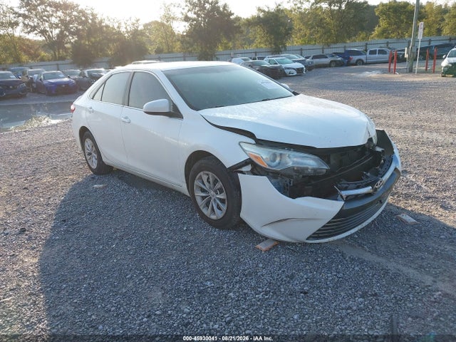 2015 TOYOTA CAMRY LE