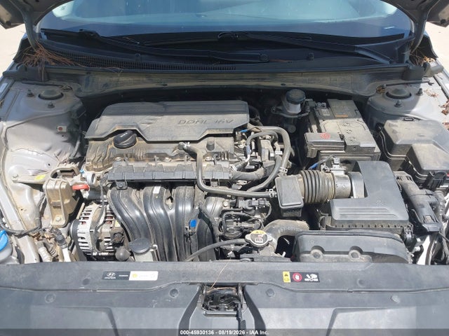 2023 HYUNDAI ELANTRA SE 10