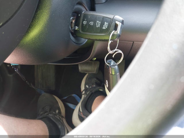 2023 HYUNDAI ELANTRA SE 11