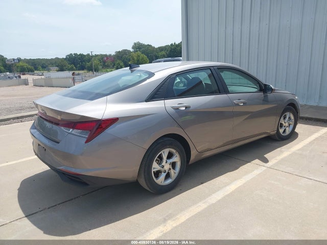 2023 HYUNDAI ELANTRA SE 4