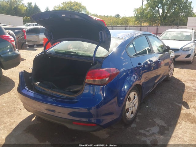 2017 KIA FORTE LX 4