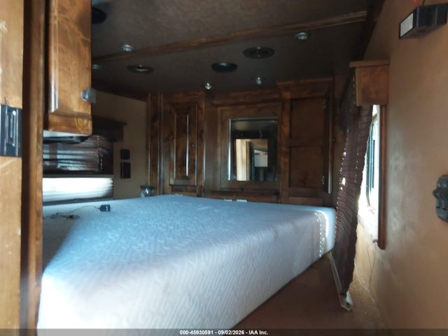 2017 HART TRAILERS 36FT GOOSENECK 4 HOR 5