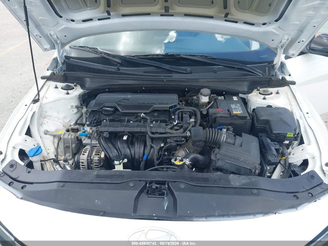 صورة 10 لـ 2025 Hyundai ELANTRA SEL SPORT