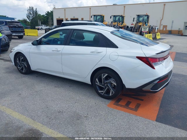 صورة 3 لـ 2025 Hyundai ELANTRA SEL SPORT