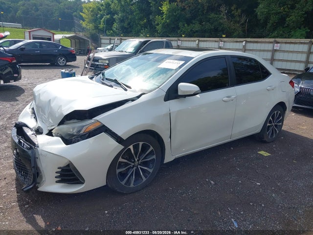 2017 Toyota COROLLA XSE 照片 2