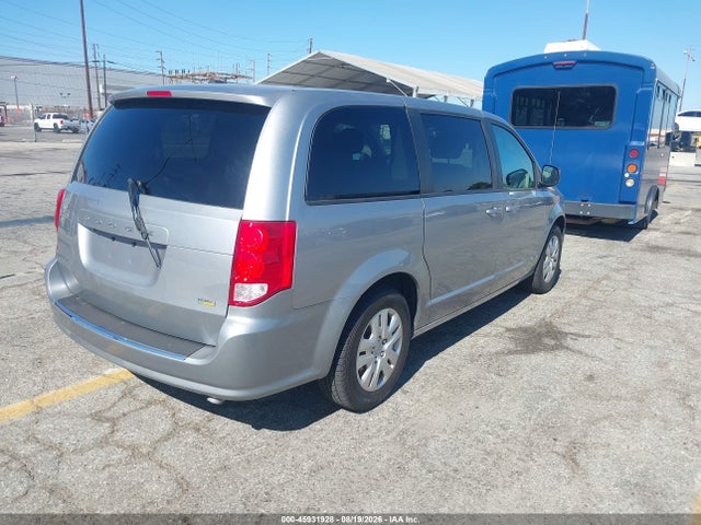 2018 DODGE GRAND CARAVAN SE 4