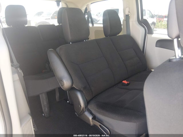 2018 DODGE GRAND CARAVAN SE 8