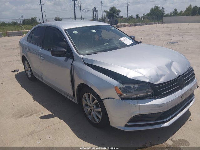 2015 Volkswagen JETTA 1.8T SE — фото 1