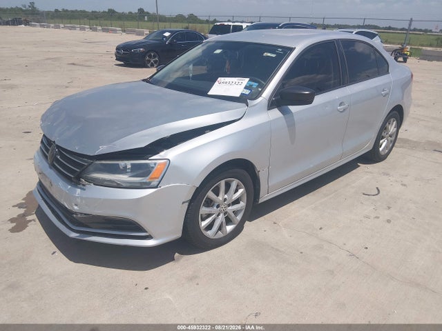 2015 Volkswagen JETTA 1.8T SE — фото 2