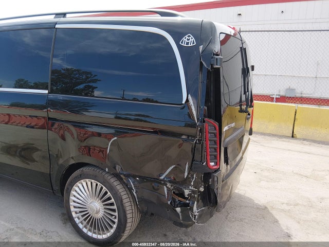 2023 MERCEDES-BENZ METRIS 6