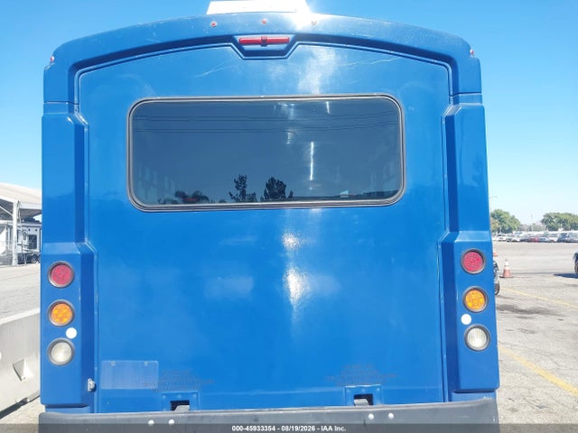 2018 CHEVROLET EXPRESS CUTAWAY 4500 VAN 17