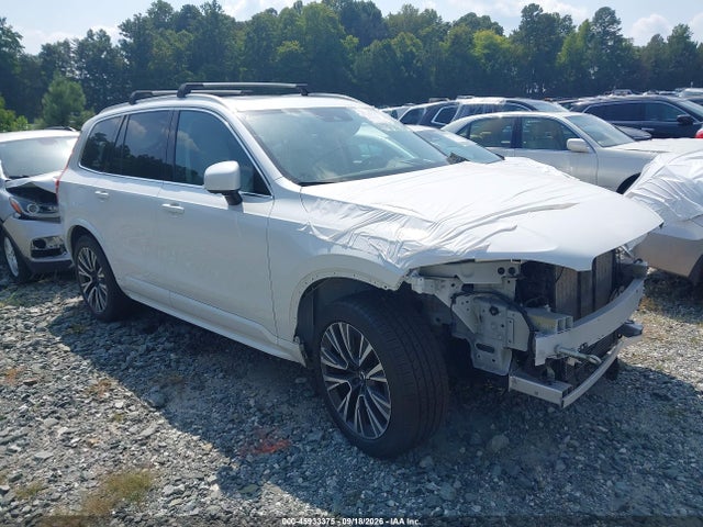 2022 VOLVO XC90 T6 MOMENTUM 7 PASSENGER