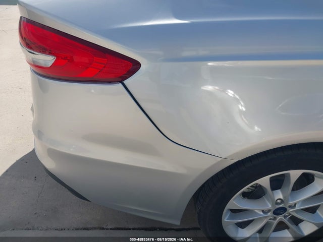 2019 FORD FUSION HYBRID SE 14