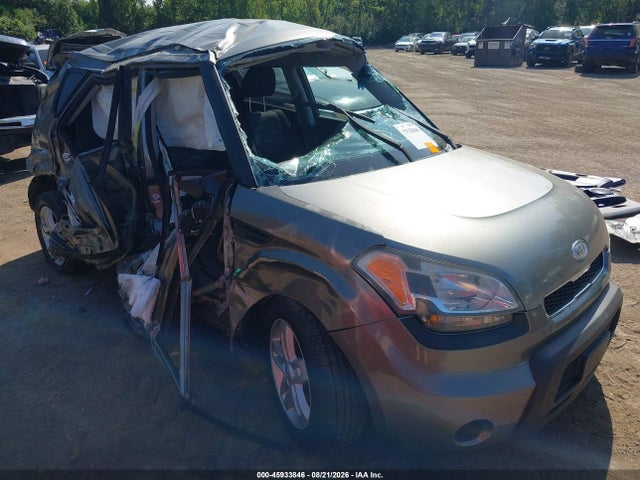 2011 KIA SOUL +