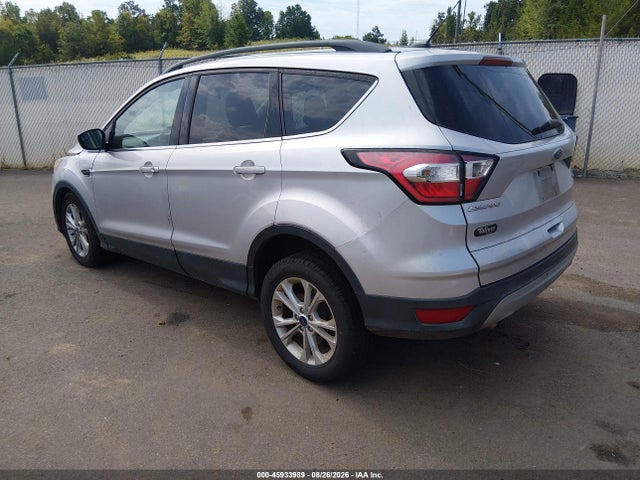 2018 FORD ESCAPE SE 3