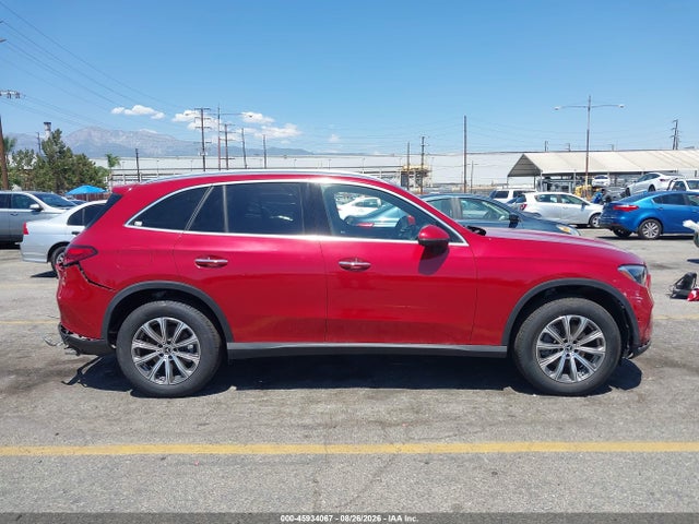 2026 MERCEDES-BENZ GLC 300 13