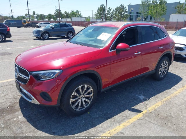 2026 MERCEDES-BENZ GLC 300 2