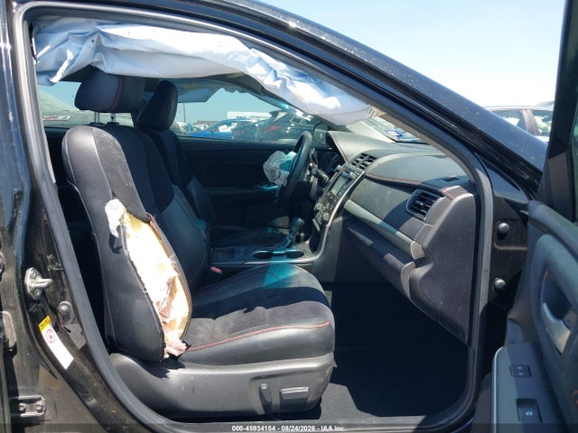 صورة 5 لـ 2015 Toyota CAMRY XSE