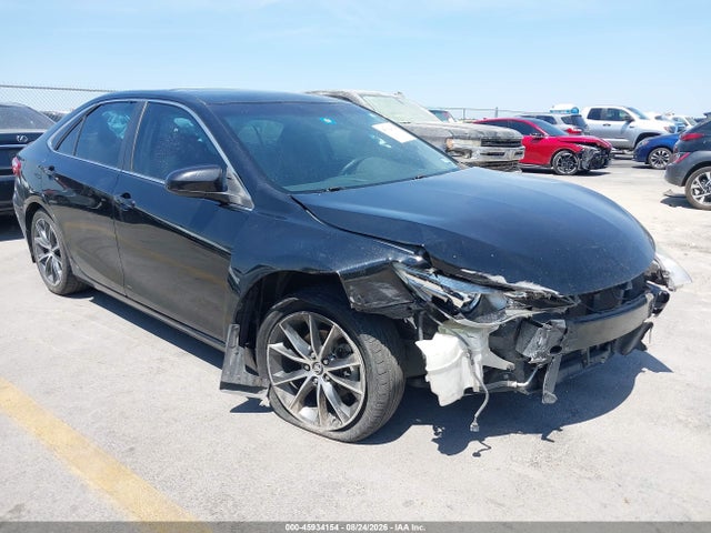 2015 TOYOTA CAMRY XSE