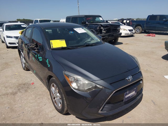 2018 TOYOTA YARIS 
