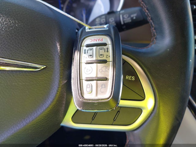 2017 CHRYSLER PACIFICA TOURING-L 11